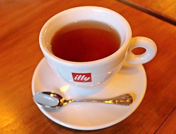 烏布雨林峇里島主題餐廳：群山圍繞隱身深山中，道地南洋異國峇里島風情‧烏布雨林主題餐廳