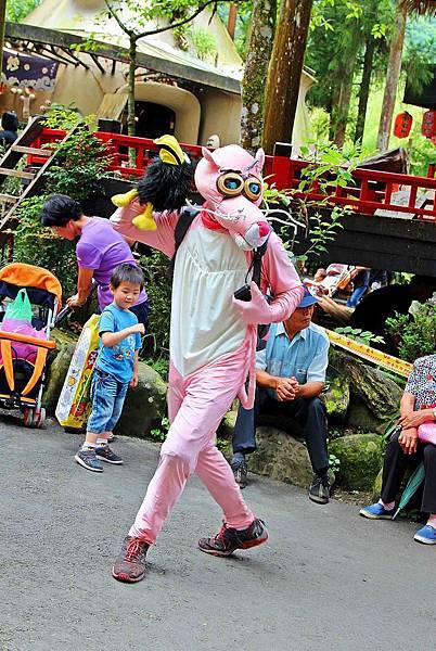 溪頭妖怪村：快來抓妖怪～濃濃異國風情的東洋fu日本觀光街．松林町