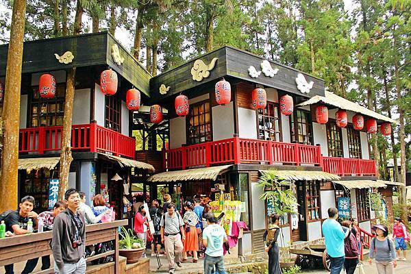 溪頭妖怪村：快來抓妖怪～濃濃異國風情的東洋fu日本觀光街．松林町