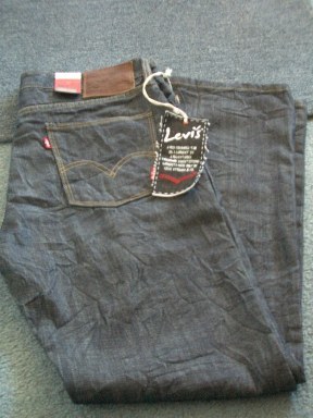 closest levi's outlet