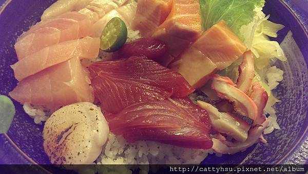 豪華生魚片蓋飯$380近照 豪華生魚片蓋飯$380近照