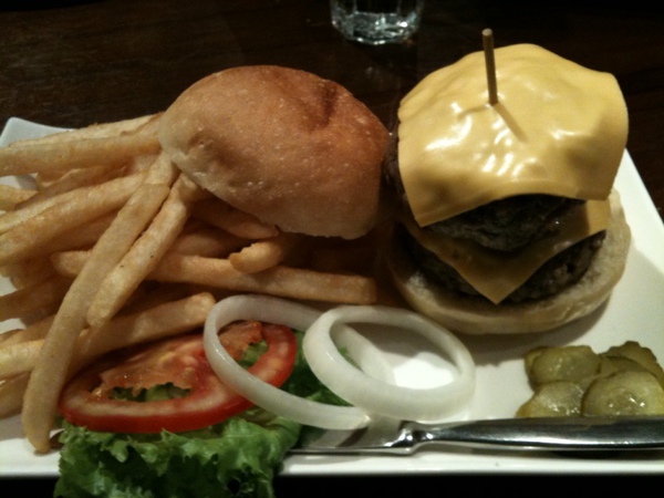 En Burger - double cheese burger -1.jpg