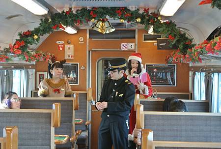 聖誕列車長、聖誕姐姐、麋鹿妹妹