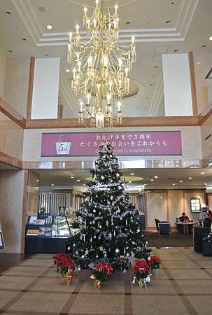 再來一棵聖誕樹…飯店大廳的