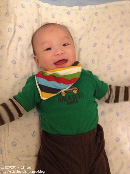 副食品用具 圍兜分享 & 評比