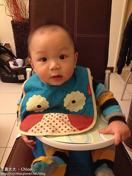 副食品用具 圍兜分享 & 評比