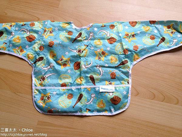 副食品用具 圍兜分享 & 評比