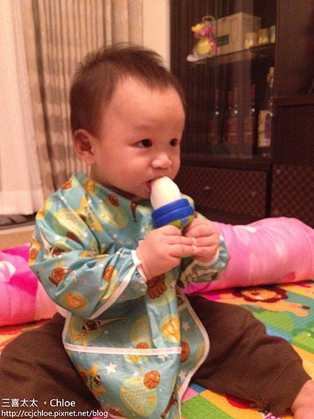 副食品用具 圍兜分享 & 評比