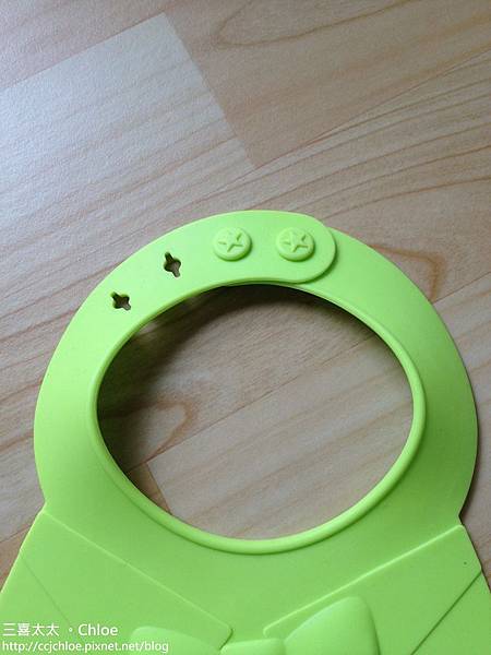 副食品用具 圍兜分享 & 評比 