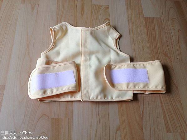 副食品用具 圍兜分享 & 評比 