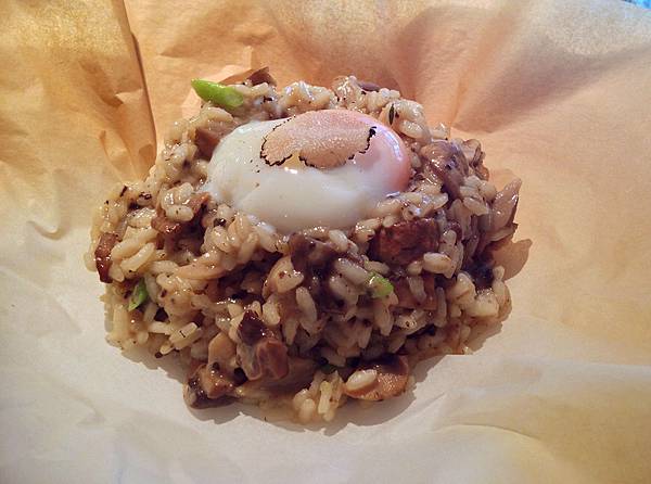鬍子餐酒-松露什錦菇起司燉飯 鬍子餐酒-松露什錦菇起司燉飯