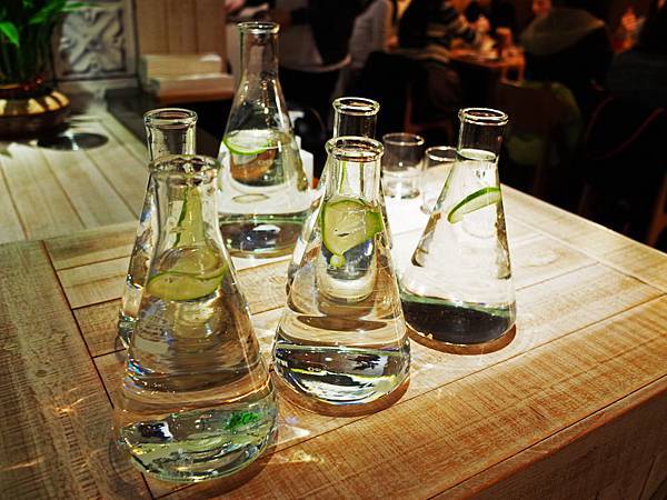 R0010982.JPG R0010982.JPG