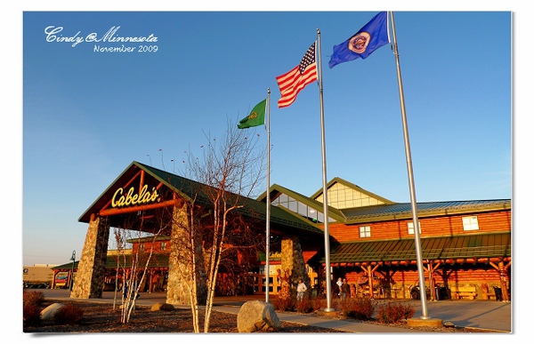 Cabela's-01.jpg Cabela's-01.jpg