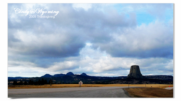 Devils Tower-01.jpg Devils Tower-01.jpg