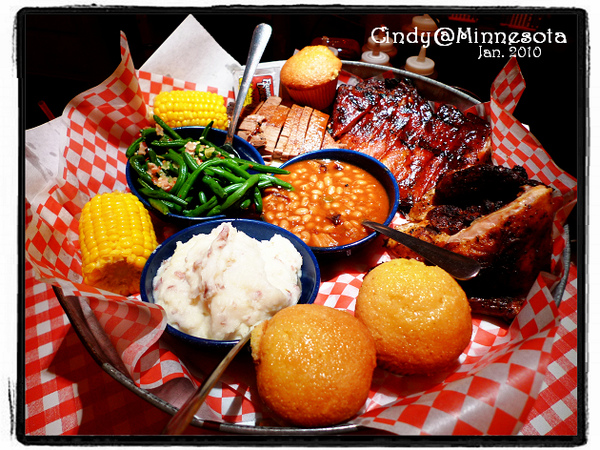 Famous Dave's-15.jpg Famous Dave's-15.jpg