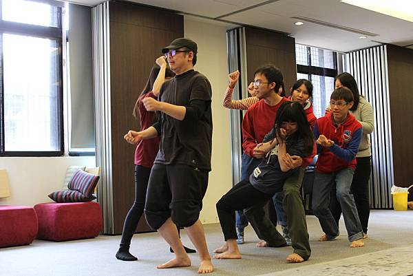 IMG_9552-1 【工作坊】空間裝置的設置/踩街計畫的討論/身體與聲音