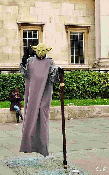 NG4 street performer 2