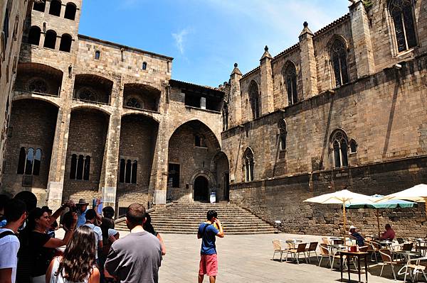 king square.jpg king square.jpg