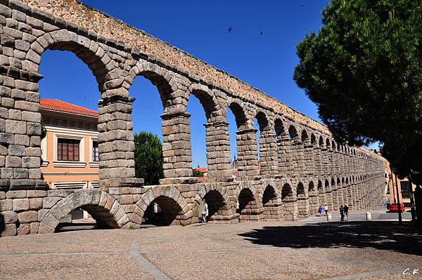 roma bridge 3.jpg roma bridge 3.jpg