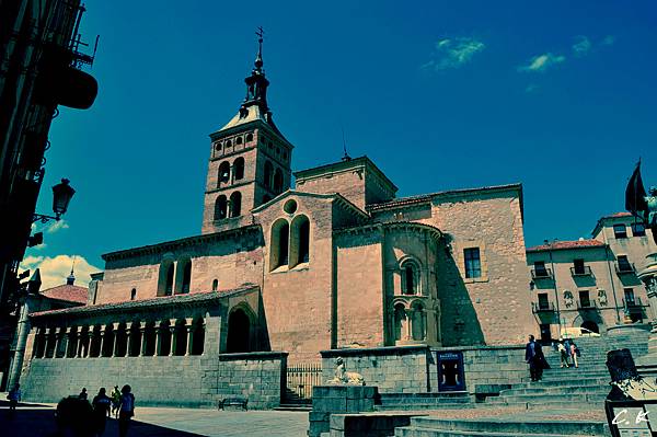 saint martin square.jpg saint martin square.jpg