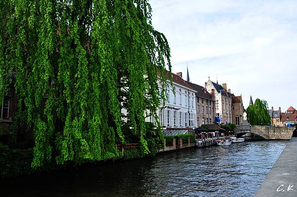 brugge river cannal.jpg brugge river cannal.jpg