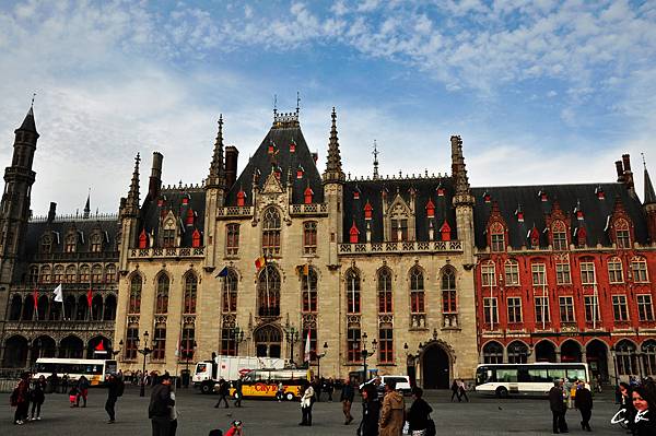 brugge square.jpg brugge square.jpg