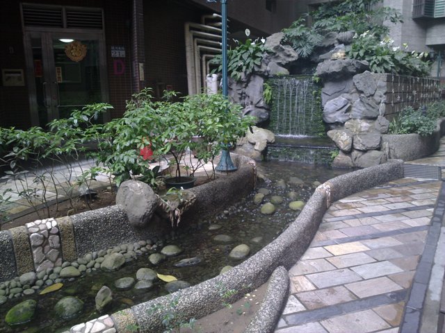 荷堤套房華廈 (4) 荷堤套房華廈 (4)