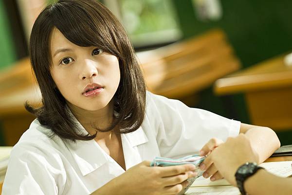 黃姵嘉 / 飾 寶妮、米妮(一人分飾兩角)