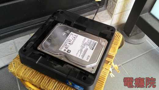 asus_vivopc-04.jpg asus_vivopc-04.jpg