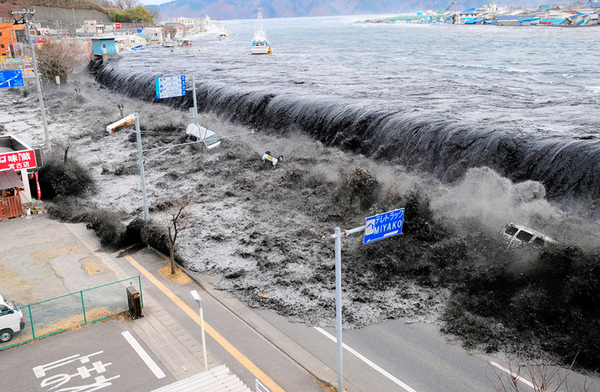 地震.jpg 地震.jpg