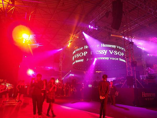 SAM_2009.JPG SAM_2009.JPG