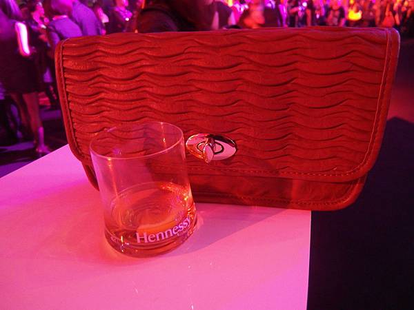 SAM_2105.JPG SAM_2105.JPG