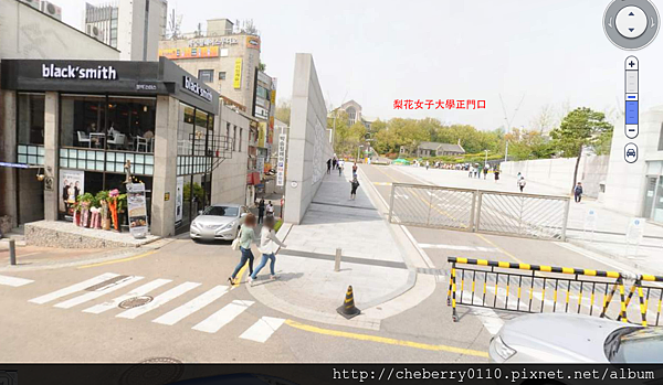 梨大正門 梨大正門