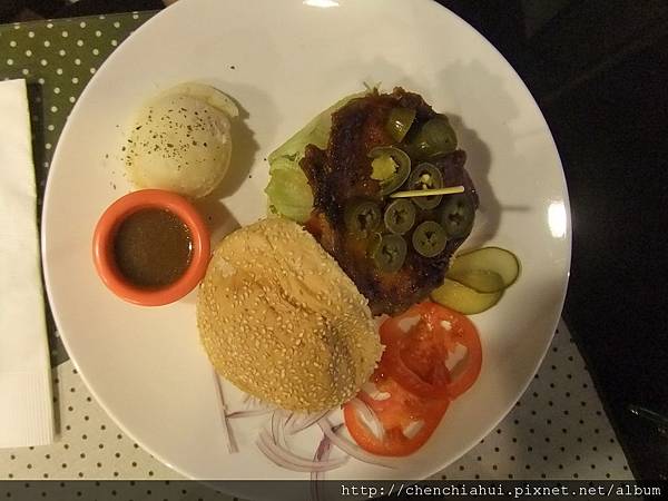 100-06-27 士林What's Burger002.jpg 100-06-27 士林What's Burger002.jpg