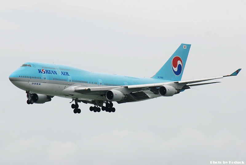 Korean Air B747-4B5M(HL7480)@VHHH_1(2)_20100625.jpg Korean Air B747-4B5M(HL7480)@VHHH_1(2)_20100625.jpg