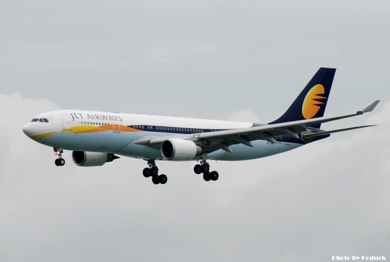 Jet Airways A330-202(VT-JWN)@VHHH_1(2)_20100625.jpg Jet Airways A330-202(VT-JWN)@VHHH_1(2)_20100625.jpg