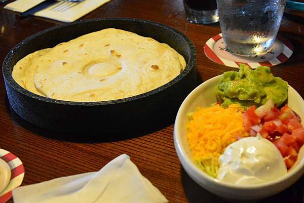 DSC_1138_nEO_IMG DSC_1138_nEO_IMG