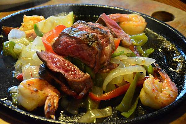 DSC_1134_nEO_IMG DSC_1134_nEO_IMG