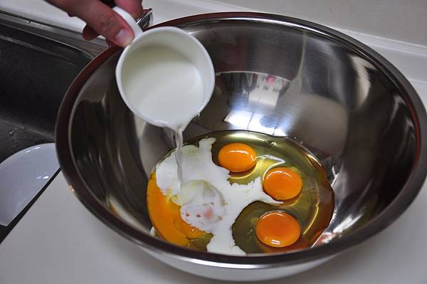 DSC_0009-1.JPG DSC_0009-1.JPG