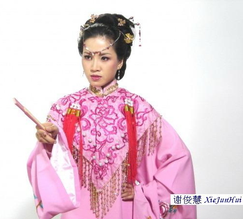 北京央視「紅樓夢中人」選秀  王熙鳳扮相