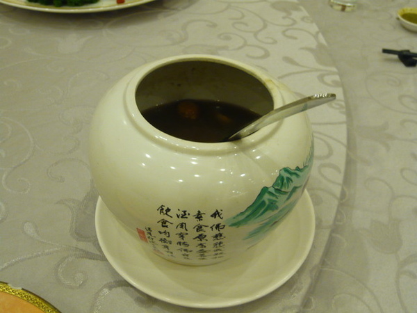 好吃湯濃料超多佛跳牆 好吃湯濃料超多佛跳牆