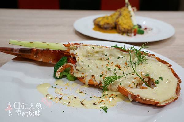 台北凱薩Checkers-位上主菜龍蝦和牛壽司 (1)