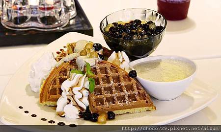 觀音拿鐵奶蓋 黑白珍珠鬆餅.jpg 觀音拿鐵奶蓋 黑白珍珠鬆餅.jpg