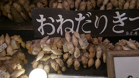 0207-1646.jpg 0207-1646.jpg