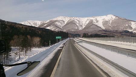 0208-0114.jpg 0208-0114.jpg