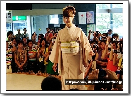 西陣織的和服秀 西陣織的和服秀