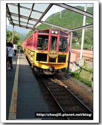 柴油動力列車頭嵯峨野號 柴油動力列車頭嵯峨野號