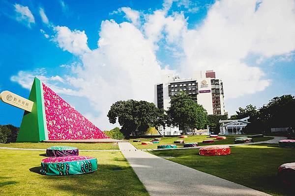 1013063_544116082313356_416943761_n