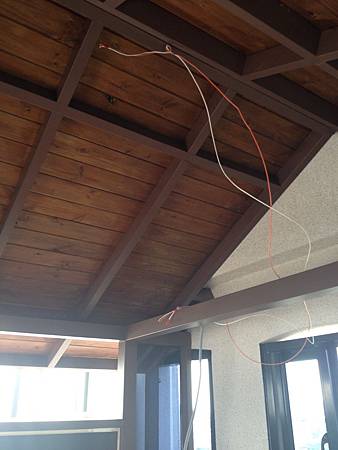 層就頂樓地板架高施工 (5).JPG