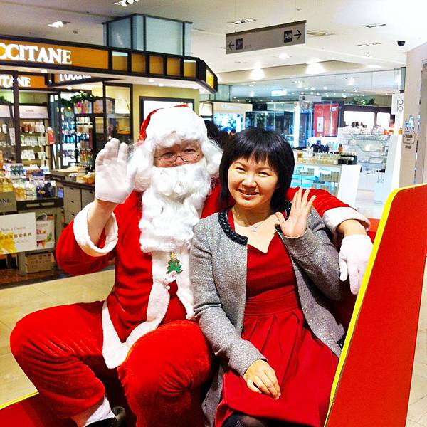 Cindy & Santa!! Cindy & Santa!!